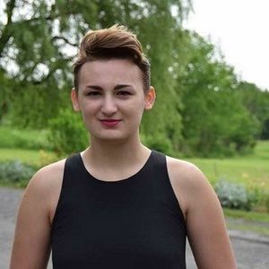 Meet your Posher, Emma